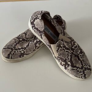 Steve Madden Snake Skin Slip On
